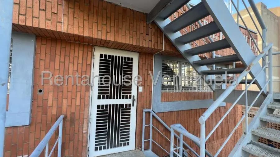 Oficina en Alquiler en Las.mercedes Maracaibo - 10
