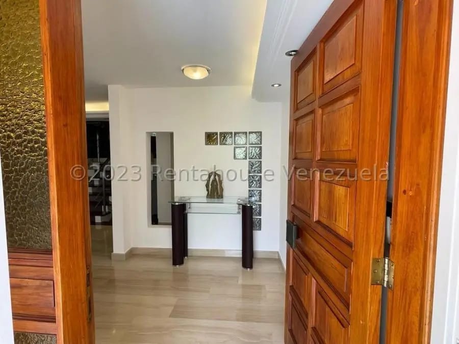 Casa en Venta en Alto Prado Caracas