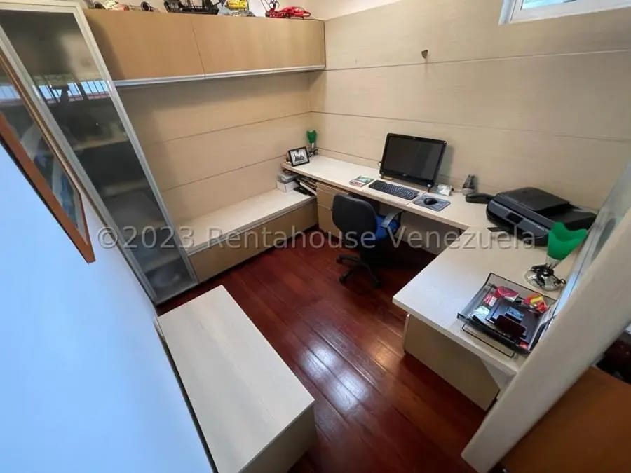 Casa en Venta en Alto Prado Caracas - 12