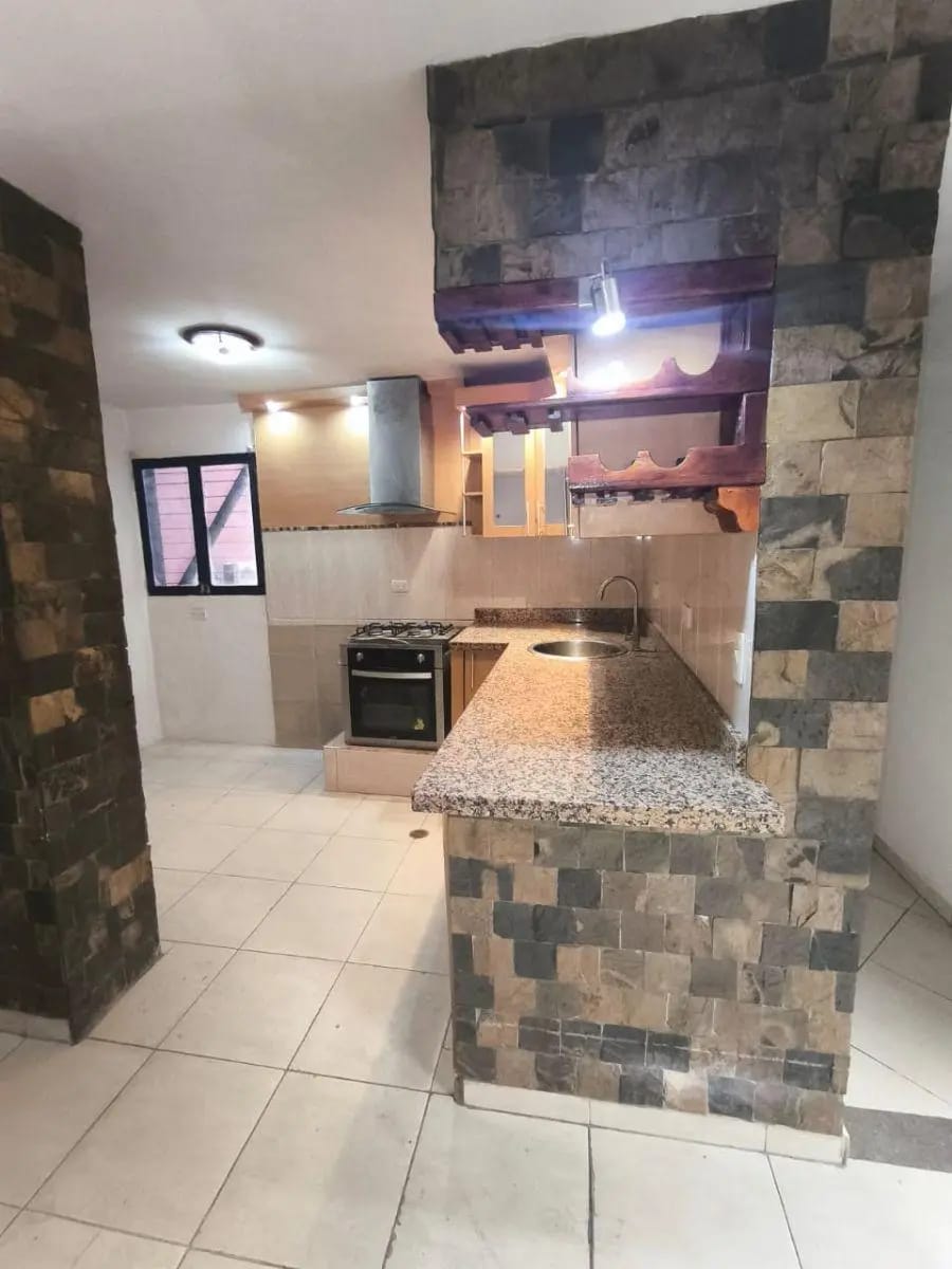 Apartamento en Alquiler en Paraparal Los Guayos - 3