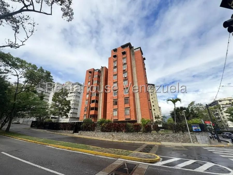 Apartamento en Venta en Santa Sofia Caracas
