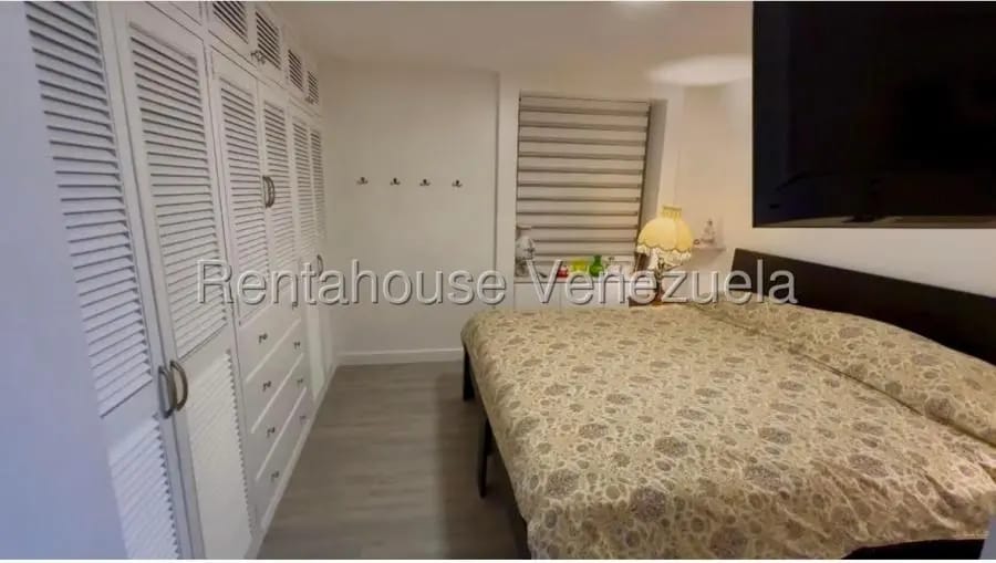 Apartamento en Venta en Santa Sofia Caracas - 13