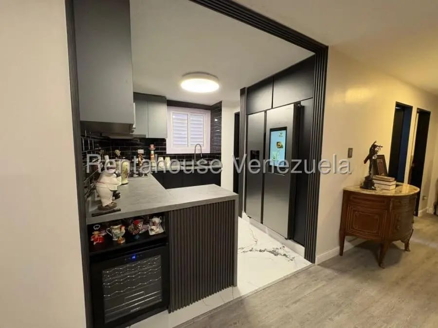 Apartamento en Venta en Santa Sofia Caracas - 15