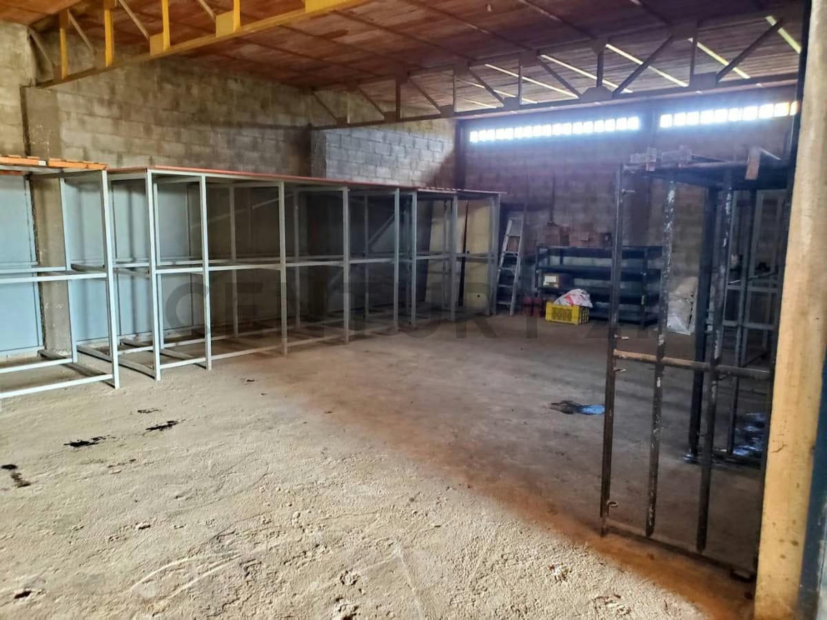 En venta Galpon-Deposito en Macho Muerto Porlamar isla de Margarita - 4