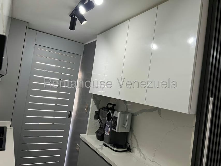 Apartamento (1 Nivel) en Venta en Lomas del Avila, Distrito Metropolitano - 11