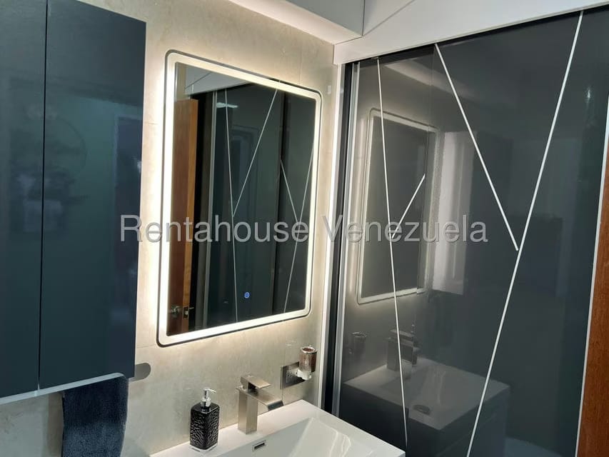 Apartamento (1 Nivel) en Venta en Lomas del Avila, Distrito Metropolitano - 20