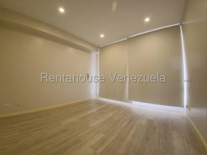 Apartamento (1 Nivel) en Alquiler en La Lagunita Country Club, Distrito Metropolitano - 18