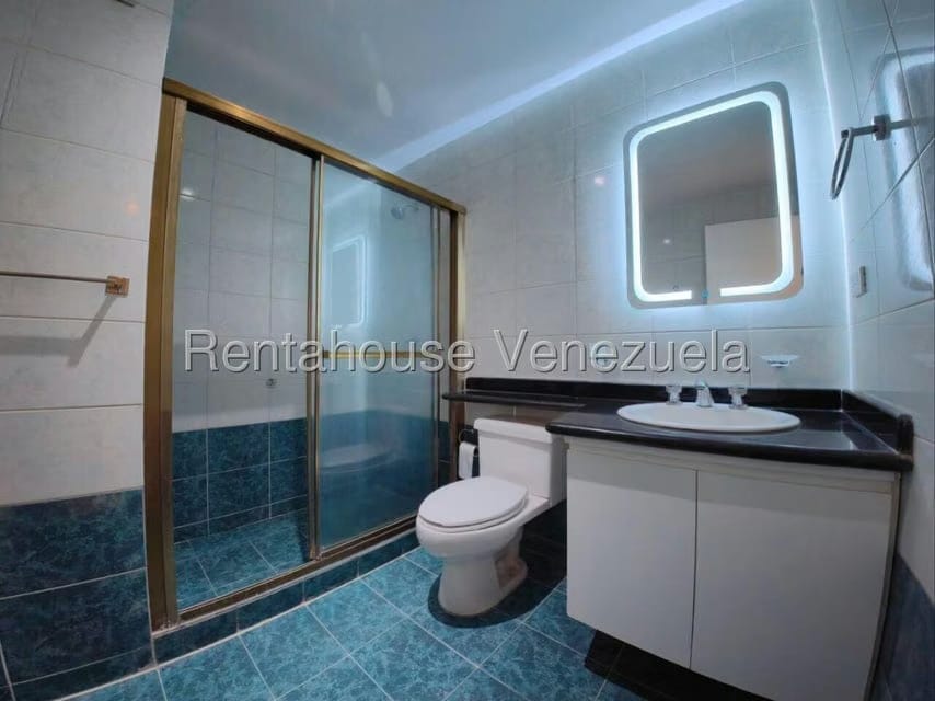 Apartamento (1 Nivel) en Alquiler en La Lagunita Country Club, Distrito Metropolitano - 25