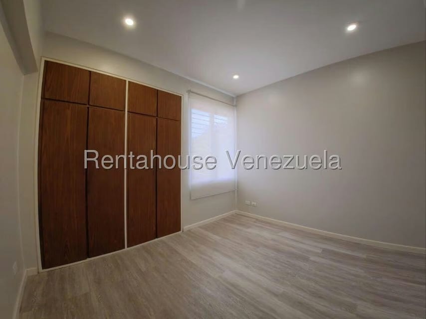 Apartamento (1 Nivel) en Alquiler en La Lagunita Country Club, Distrito Metropolitano - 27