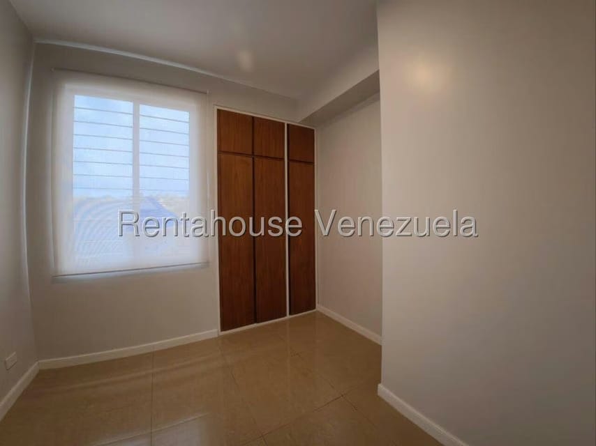Apartamento (1 Nivel) en Alquiler en La Lagunita Country Club, Distrito Metropolitano - 28