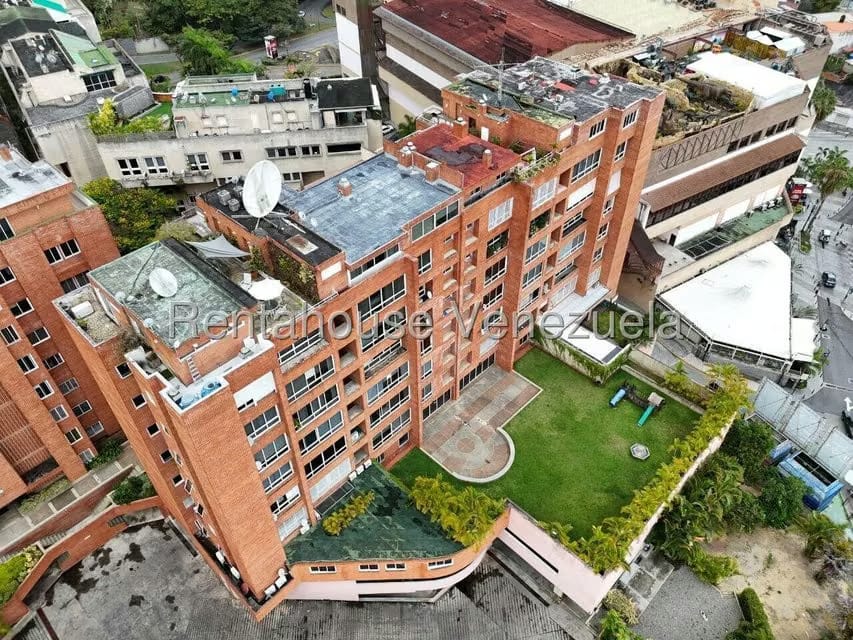 Apartamento (1 Nivel) en Alquiler en La Lagunita Country Club, Distrito Metropolitano - 4