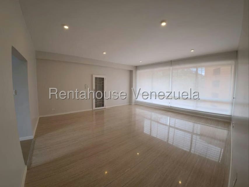 Apartamento (1 Nivel) en Alquiler en La Lagunita Country Club, Distrito Metropolitano - 9
