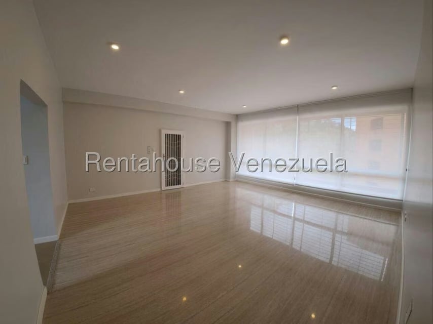 Apartamento (1 Nivel) en Alquiler en La Lagunita Country Club, Distrito Metropolitano - 9
