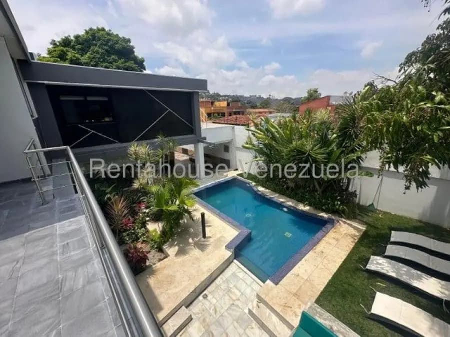 Casa en Venta en el cafetal Caracas - 2