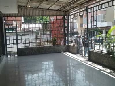 Excelente local a pie de calle, ideal para expendio de comida - 4