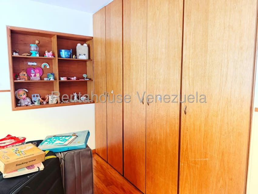 Apartamento (Duplex) en Venta en Los Palos Grandes, Distrito Metropolitano - 20