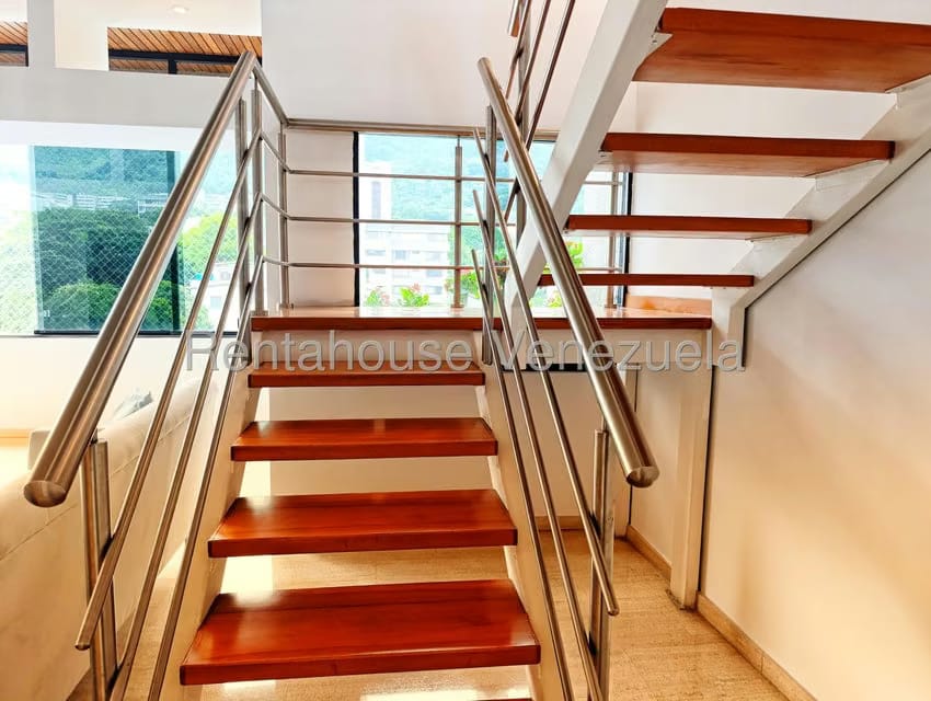 Apartamento (Duplex) en Venta en Los Palos Grandes, Distrito Metropolitano - 38