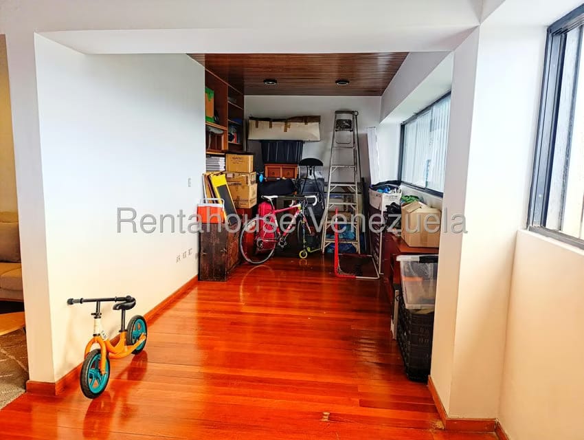 Apartamento (Duplex) en Venta en Los Palos Grandes, Distrito Metropolitano - 44