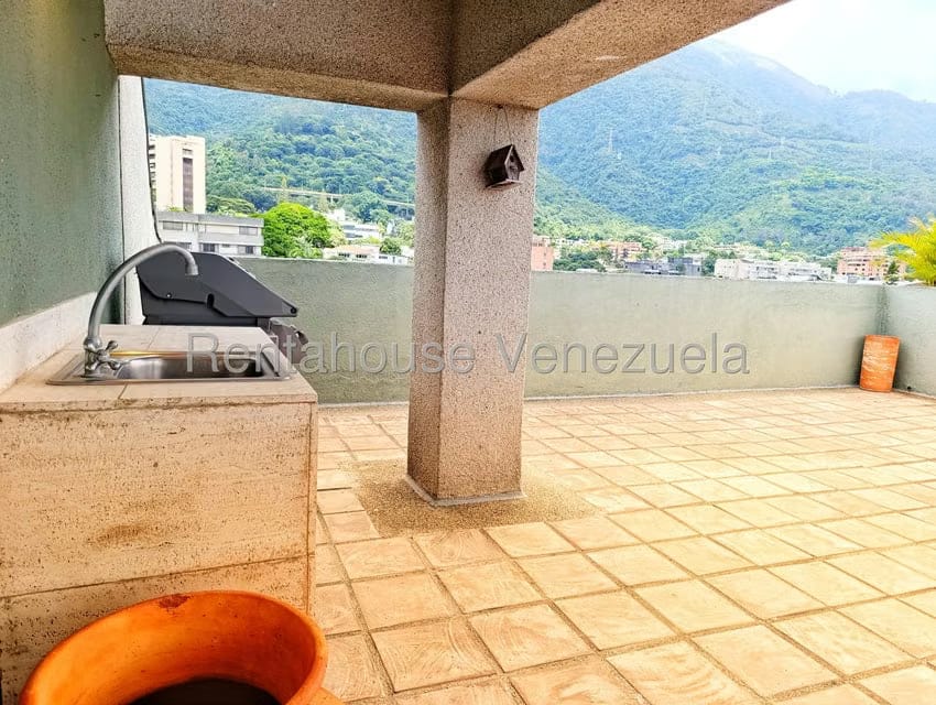Apartamento (Duplex) en Venta en Los Palos Grandes, Distrito Metropolitano - 46