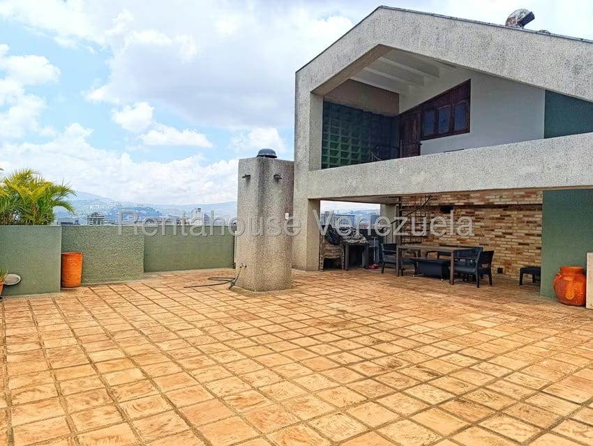 Apartamento (Duplex) en Venta en Los Palos Grandes, Distrito Metropolitano - 48