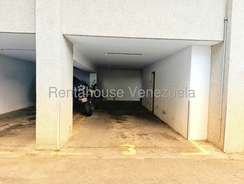Apartamento (Duplex) en Venta en Los Palos Grandes, Distrito Metropolitano - 52