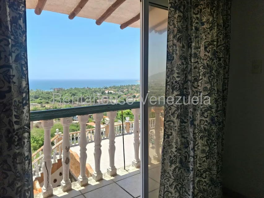 Casa (Casas de Playa) en Venta en El Tirano, Nueva Esparta - 41