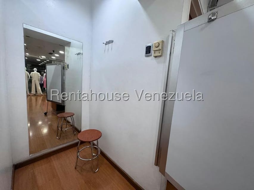 Comercial (Local Comercial) en Alquiler en El Cafetal, Distrito Metropolitano - 11