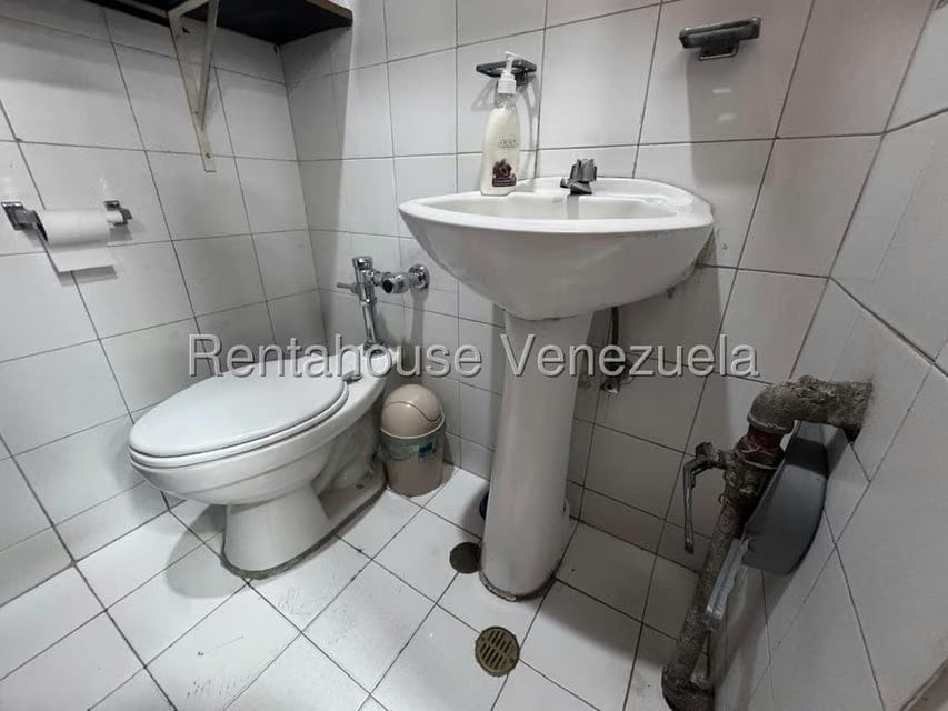 Comercial (Local Comercial) en Alquiler en El Cafetal, Distrito Metropolitano - 12