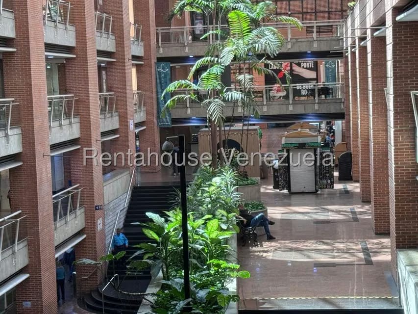 Comercial (Local Comercial) en Alquiler en El Cafetal, Distrito Metropolitano - 14