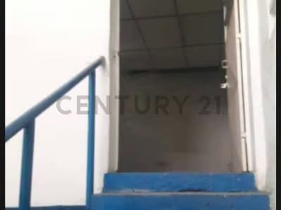 En Venta Galpón en Bello Monte - 7