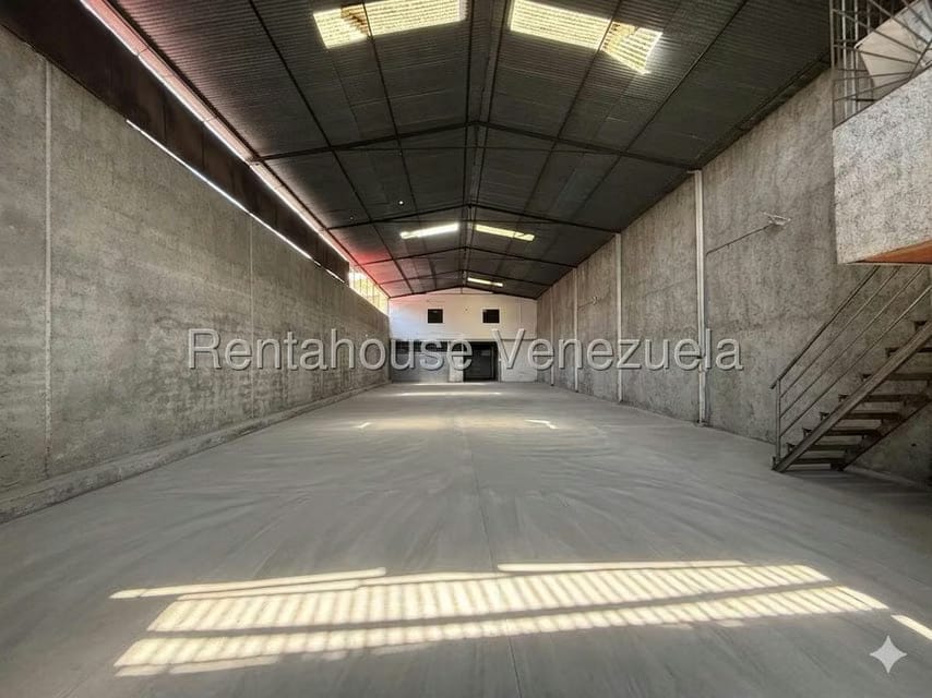Comercial (Local Comercial) en Venta en Catia, Distrito Metropolitano - 12