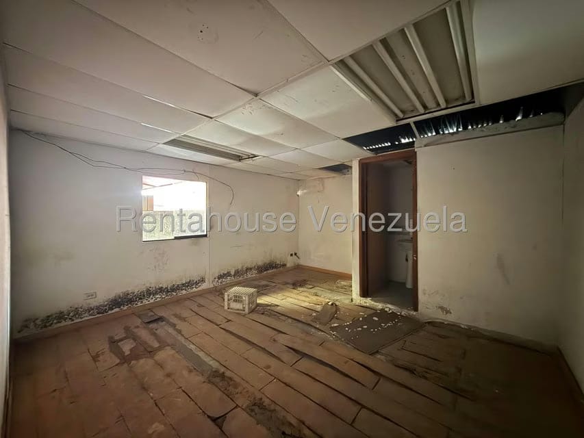 Comercial (Local Comercial) en Venta en Catia, Distrito Metropolitano - 10