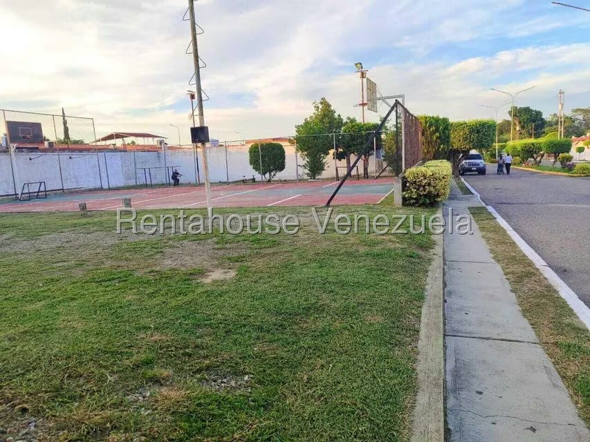 Casa (1 Nivel) en Venta en La Campina, Lara - 36