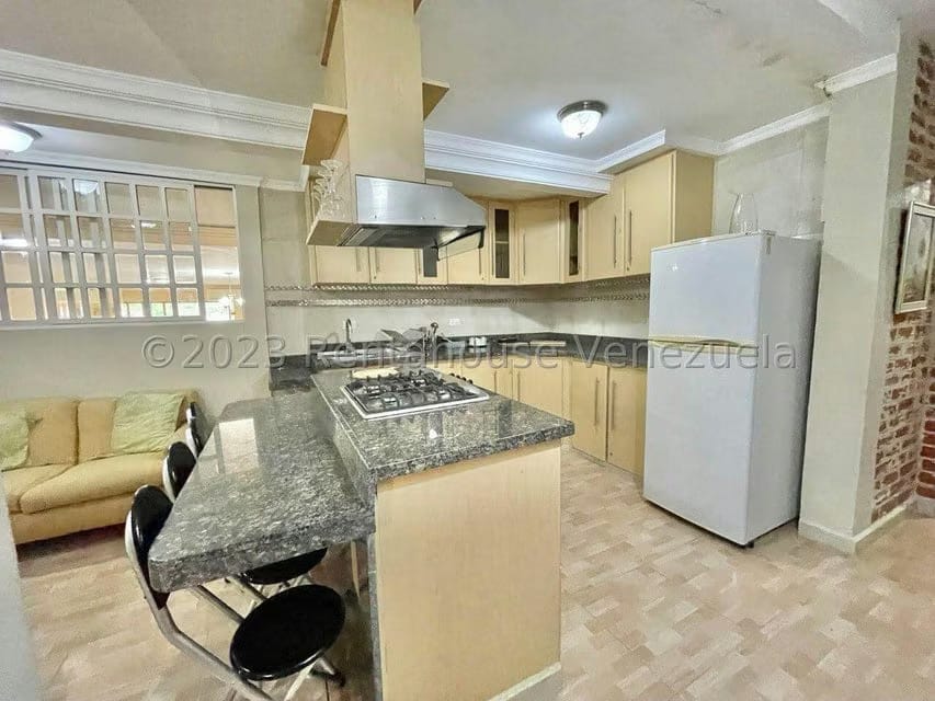 Casa (Multipes Niveles) en Venta en La Trinidad, Distrito Metropolitano - 23