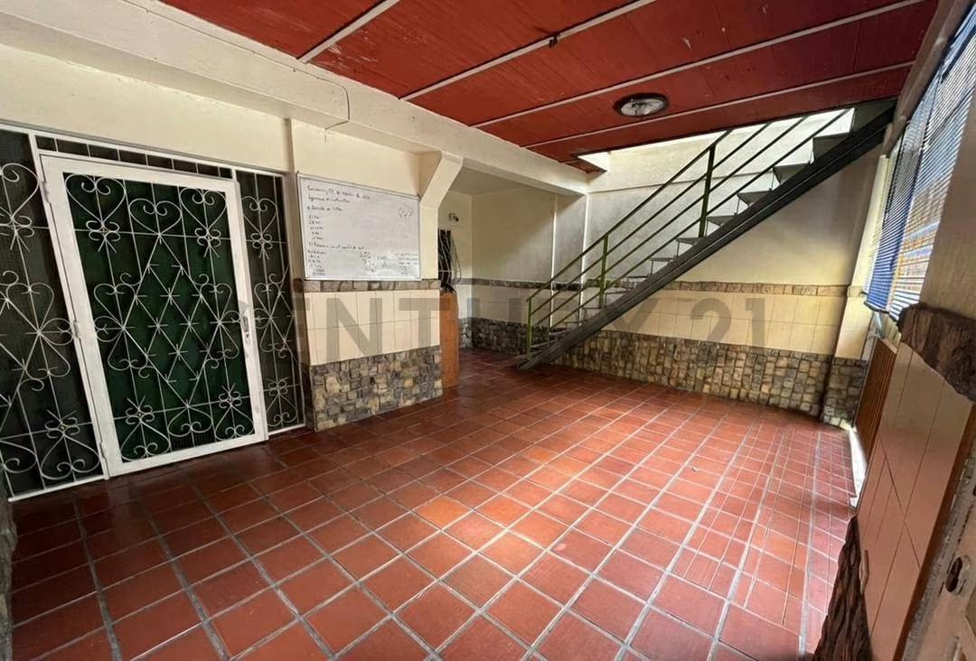 JARDINES DEL VALLE. 2x1 PRECIO DE OPORTUNIDAD. Casa + Local Comercial - 3