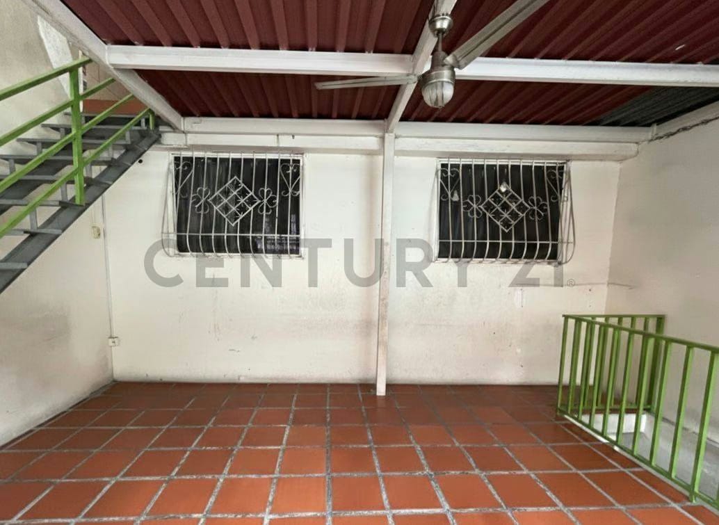 JARDINES DEL VALLE. 2x1 PRECIO DE OPORTUNIDAD. Casa + Local Comercial - 4