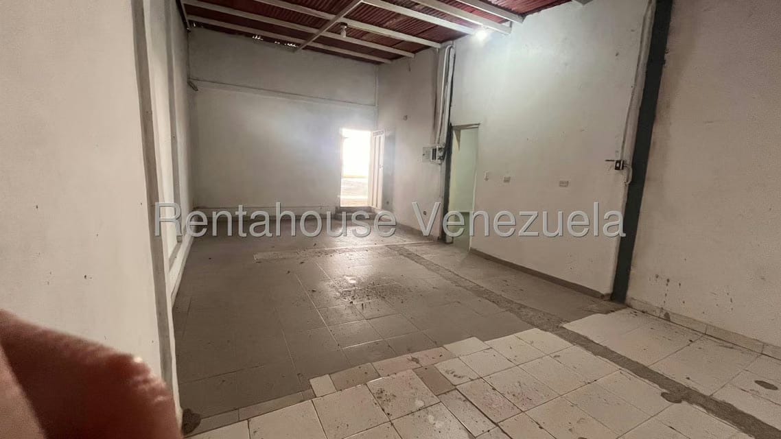 Comercial (Galpon - Deposito) en Venta en Zona Industrial 1, Lara - 15