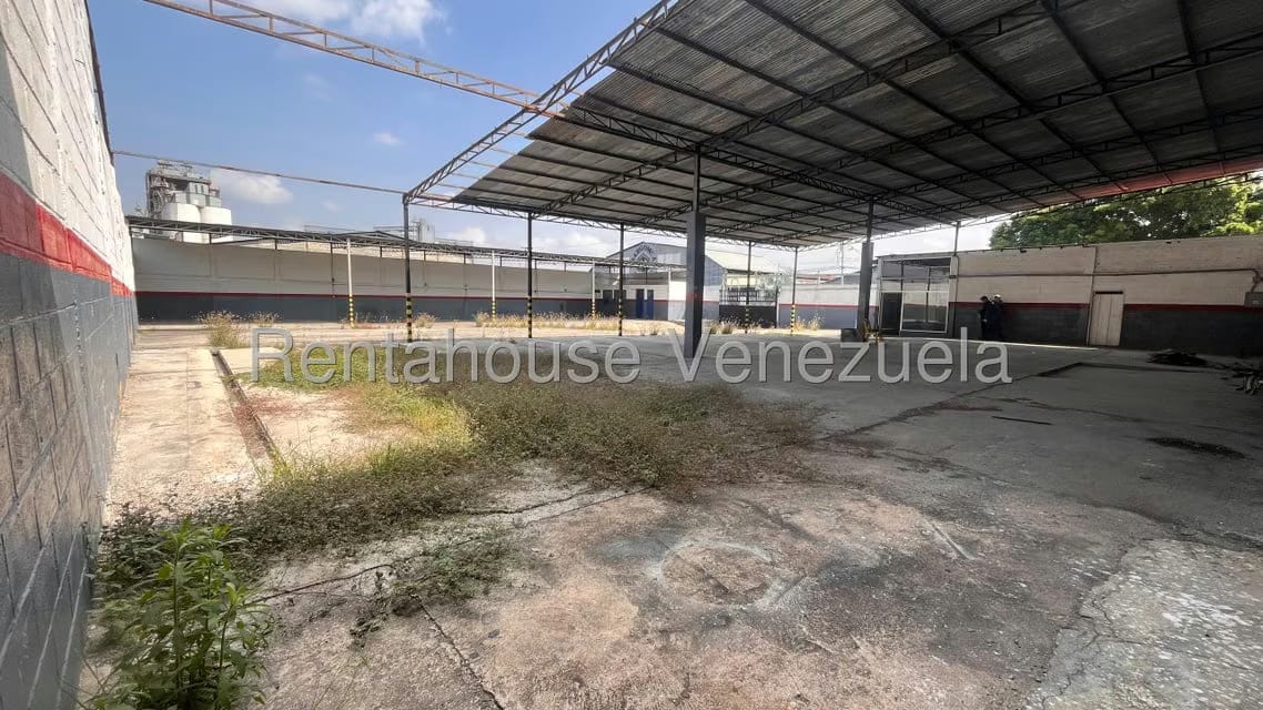 Comercial (Galpon - Deposito) en Venta en Zona Industrial 1, Lara - 3