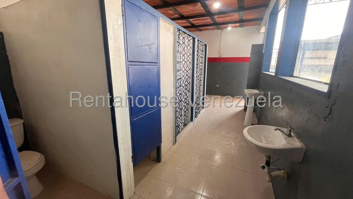 Comercial (Galpon - Deposito) en Venta en Zona Industrial 1, Lara - 6