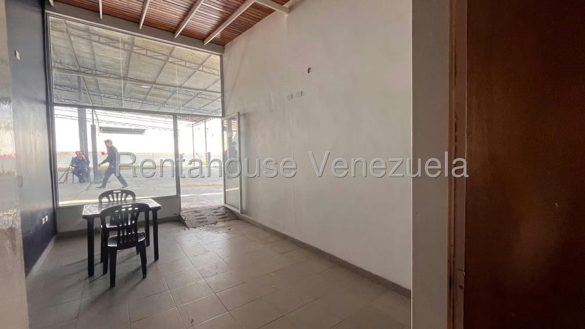 Comercial (Galpon - Deposito) en Venta en Zona Industrial 1, Lara - 9