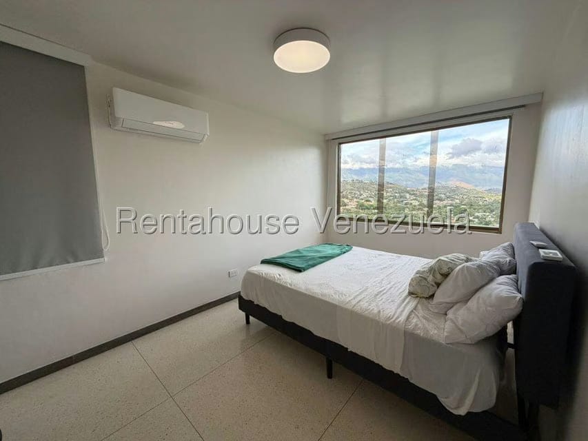 Casa (Multipes Niveles) en Venta en Prados del Este, Distrito Metropolitano - 16