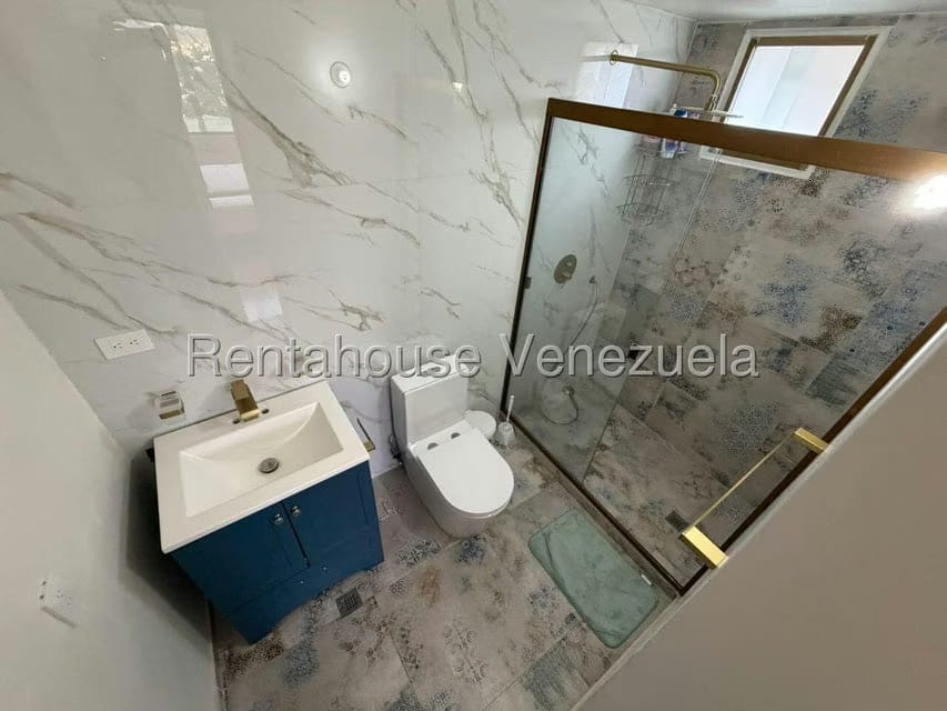 Casa (Multipes Niveles) en Venta en Prados del Este, Distrito Metropolitano - 17