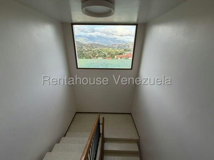 Casa (Multipes Niveles) en Venta en Prados del Este, Distrito Metropolitano - 18