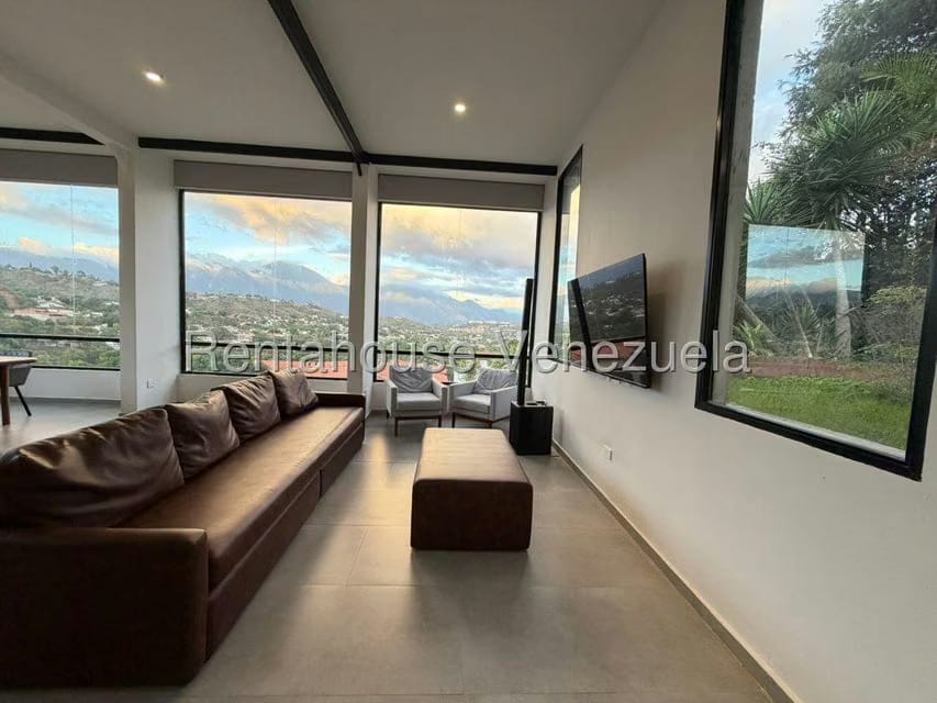 Casa (Multipes Niveles) en Venta en Prados del Este, Distrito Metropolitano - 37