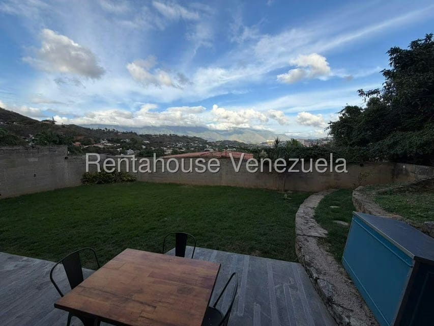 Casa (Multipes Niveles) en Venta en Prados del Este, Distrito Metropolitano - 46