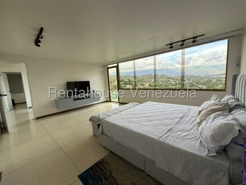 Casa (Multipes Niveles) en Venta en Prados del Este, Distrito Metropolitano - 6