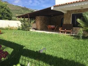 Casa (Multipes Niveles) en Venta en El Junko, Distrito Metropolitano