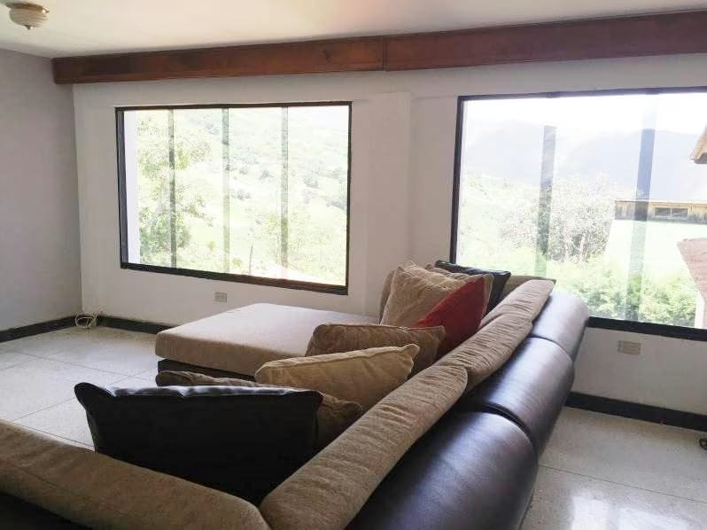 Casa (Multipes Niveles) en Venta en El Junko, Distrito Metropolitano - 12