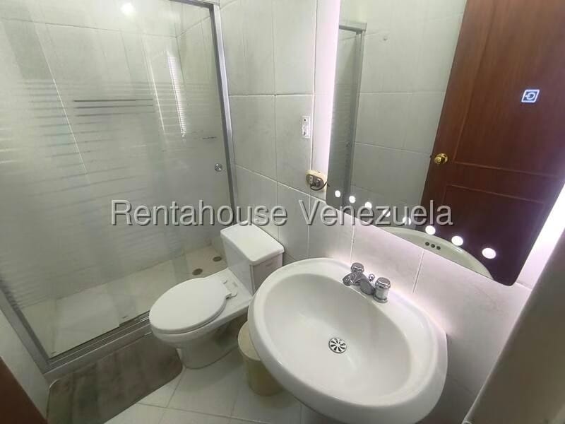 Apartamento (1 Nivel) en Alquiler en La Trigaleña, Carabobo - 13