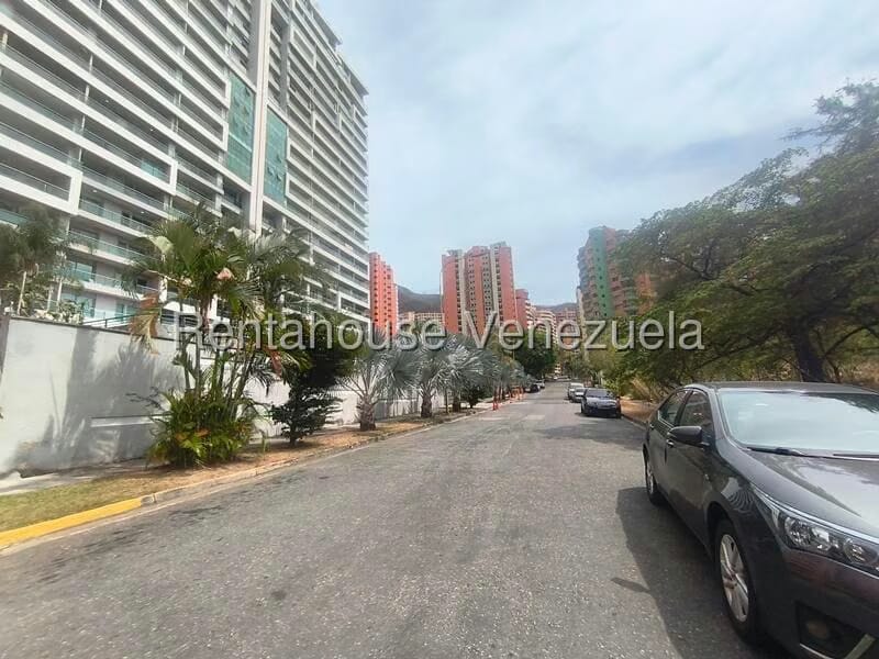 Apartamento (1 Nivel) en Alquiler en La Trigaleña, Carabobo - 19